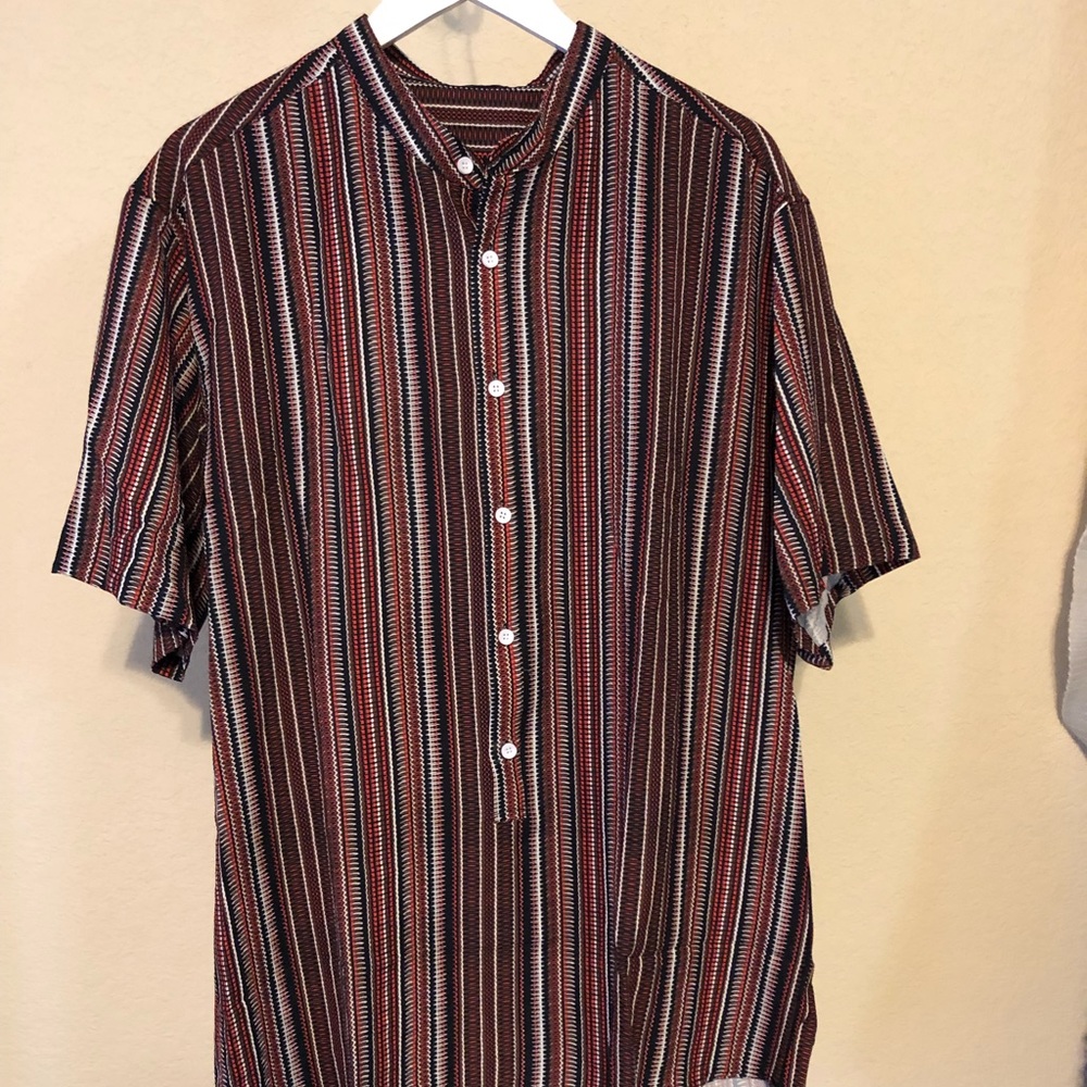 Men’s pattern button up shirt